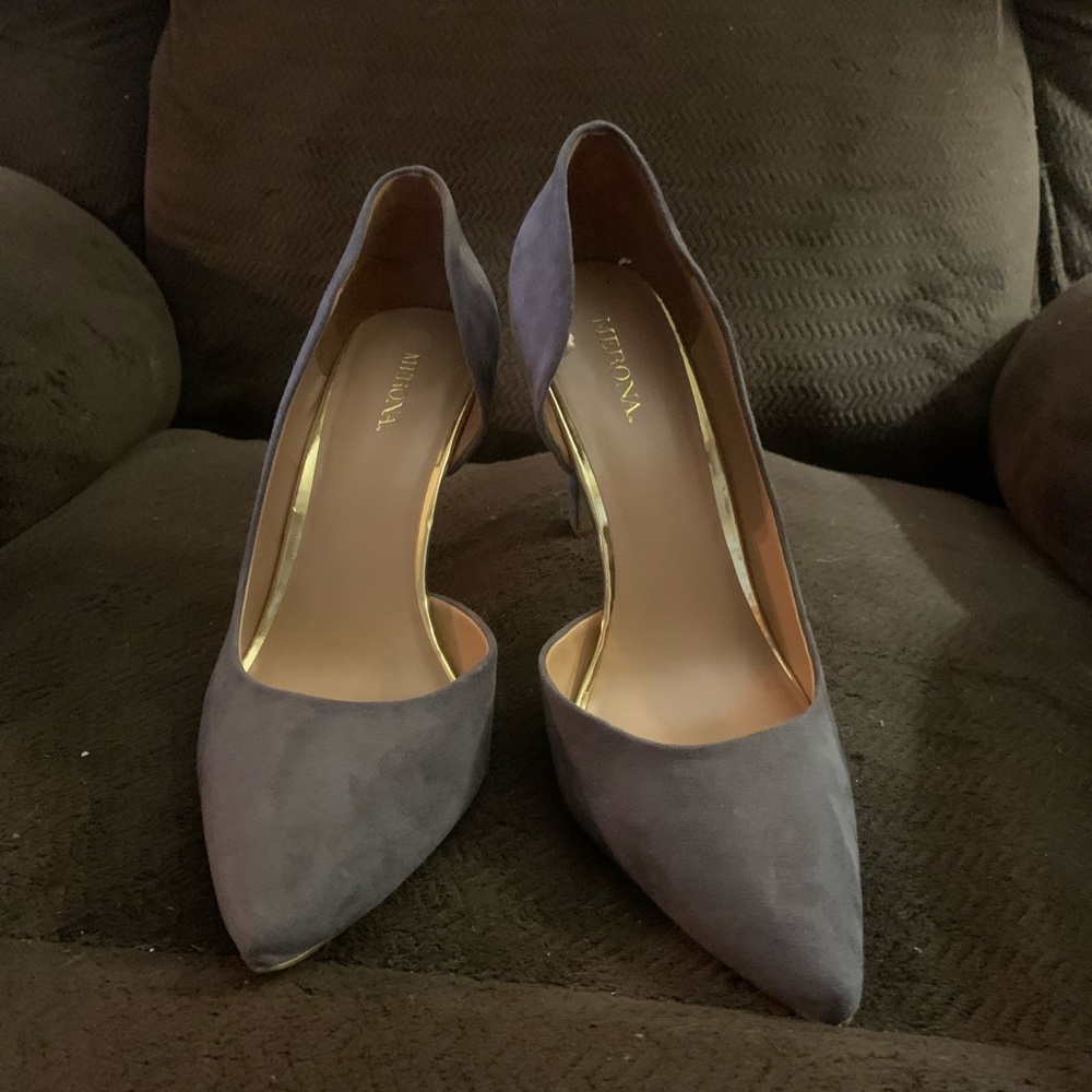 Heels - Picture 2 of 2
